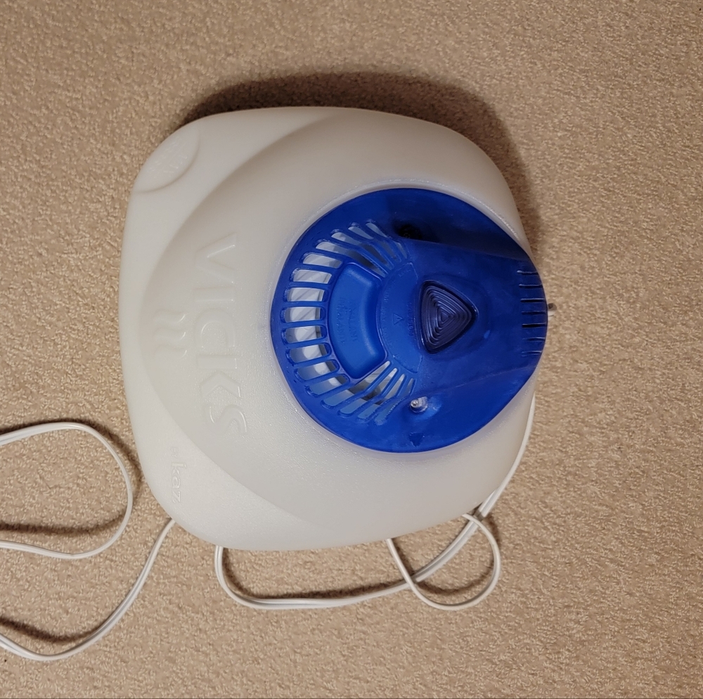 VICKS Vapourizer - Picture 4 of 8